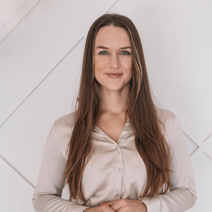 Dagmar vaatamas kaamerasse